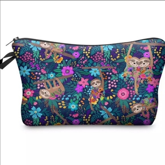 Sloth Themed Make Up Bag - Picture 5 of 8